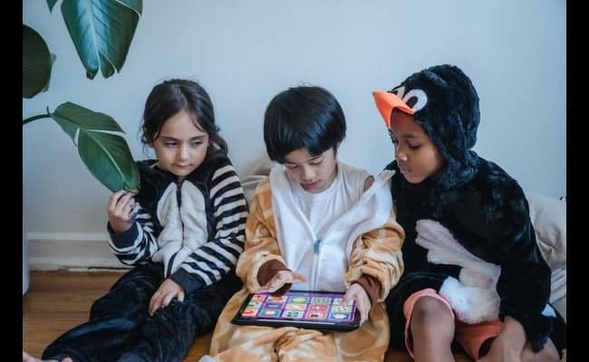 Don’t let your kid get bored- these 4 gaming apps offer something new!